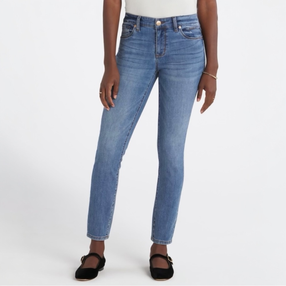 STS Blue Emma Mid Rise Ankle Skinny Jeans 
Size 6 Women’s